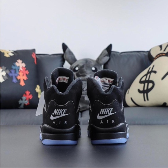 Jordan 5 Metallic Reimagined - Picture 5 of 5